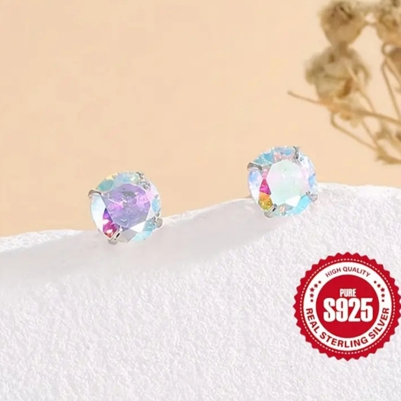 Earrings - Picture 2 of 4